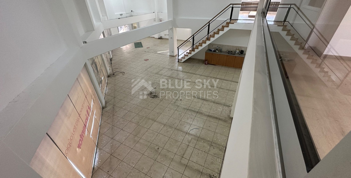 RENT: SHOWROOM/BUILDING 500SQM WITH 17 PARKING SPACES IDEAL FOR OFFICE OR RETAIL PREMISES IN CENTRAL LIMASSOL