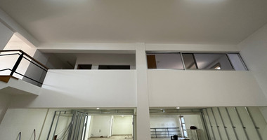 RENT: SHOWROOM/BUILDING 500SQM WITH 17 PARKING SPACES IDEAL FOR OFFICE OR RETAIL PREMISES IN CENTRAL LIMASSOL