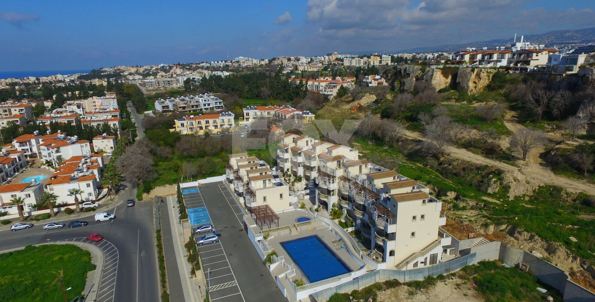 Three bedroom maisonette in Universal area of Paphos