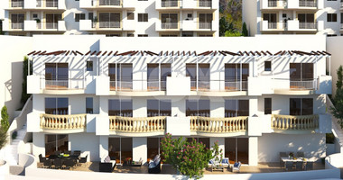 Three bedroom maisonette in Universal area of Paphos