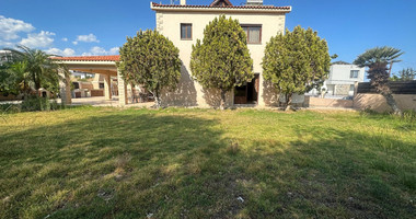 FOR SALE 4 BEDROOM HOUSE WITH EXTRA 5TH LOFT ROOM AND LARGE GARDEN IN AGIOS ATHANASIOS.