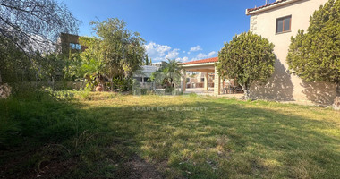 FOR SALE 4 BEDROOM HOUSE WITH EXTRA 5TH LOFT ROOM AND LARGE GARDEN IN AGIOS ATHANASIOS.