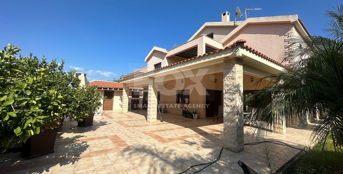 FOR SALE 4 BEDROOM HOUSE WITH EXTRA 5TH LOFT ROOM AND LARGE GARDEN IN AGIOS ATHANASIOS.