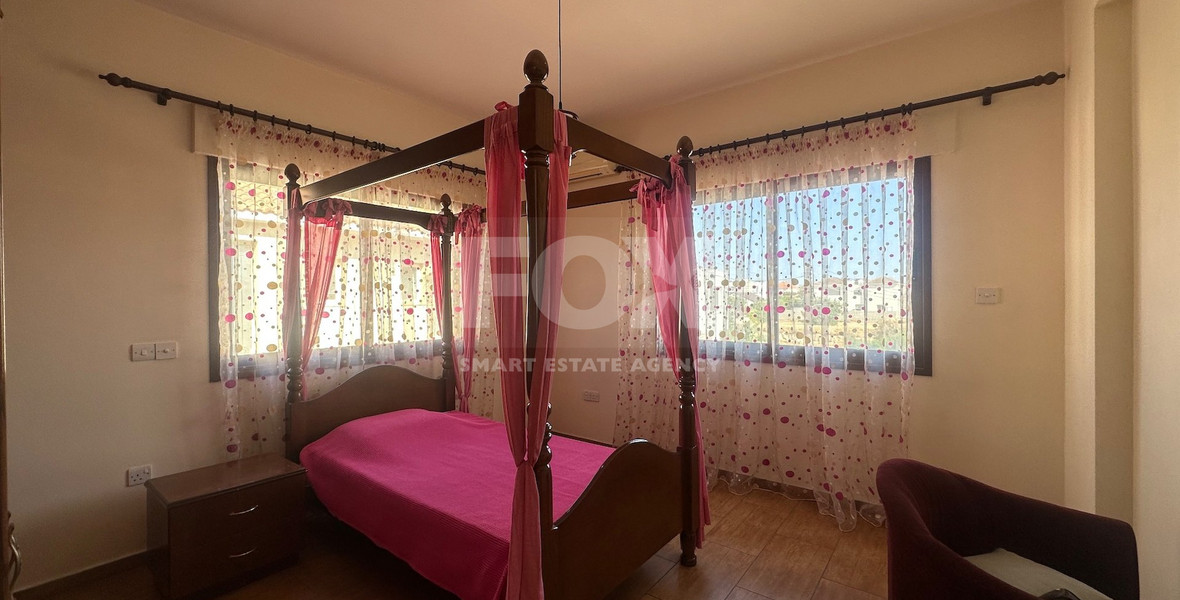 FOR SALE 4 BEDROOM HOUSE WITH EXTRA 5TH LOFT ROOM AND LARGE GARDEN IN AGIOS ATHANASIOS.