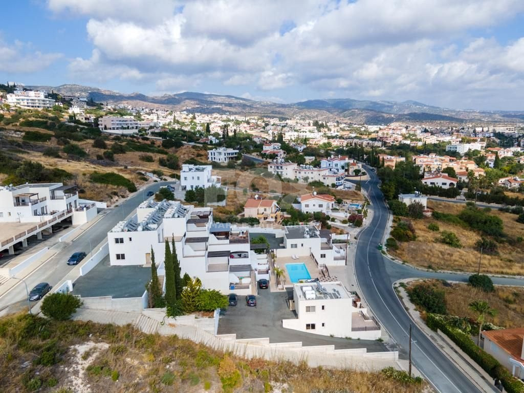 Two studio apartments in Pegeia Municipality