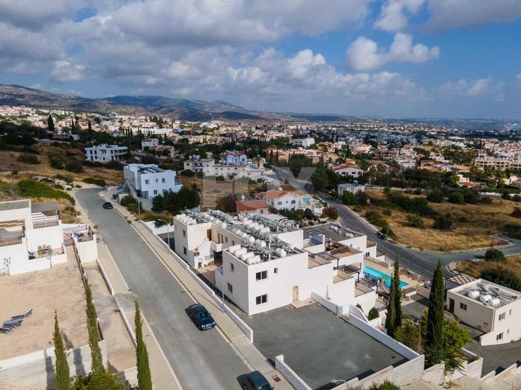 Two studio apartments in Pegeia Municipality