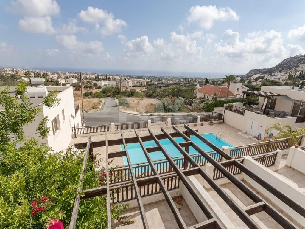 Two studio apartments in Pegeia Municipality