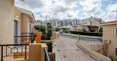 Two storey,  two bedroom maisonette in Peyia, Paphos