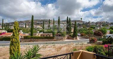 Two storey,  two bedroom maisonette in Peyia, Paphos