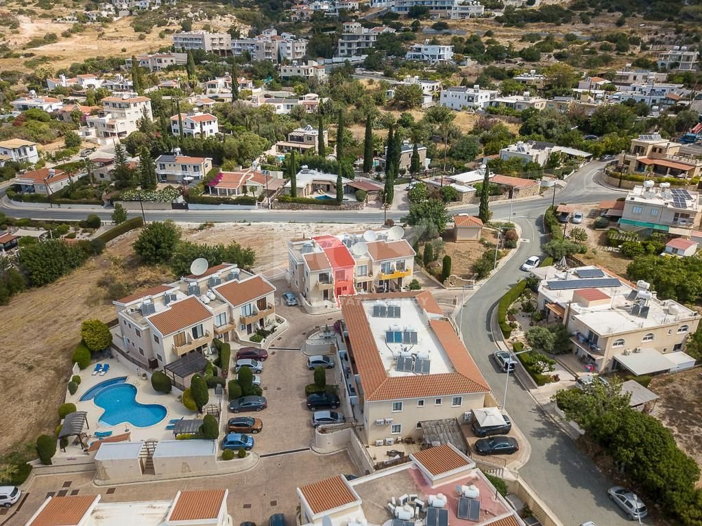 Two storey,  two bedroom maisonette in Peyia, Paphos