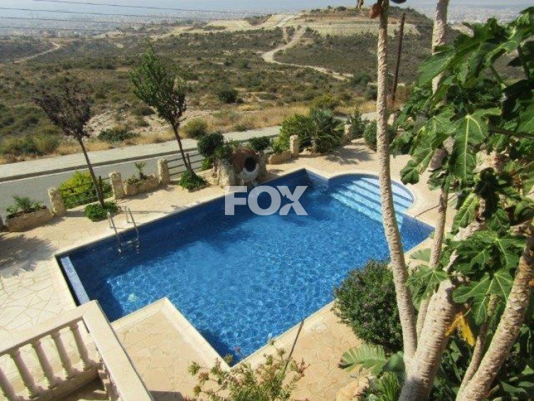 5-bedroom detached house for rent 390 m² in Mesa Geitonia, Limassol, Cyprus