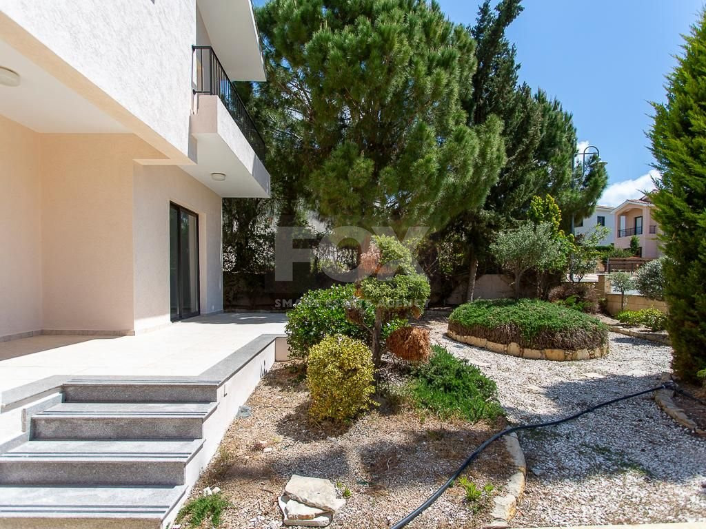 For sale: Three bedroom luxury detached villa with seperate title deed in Aphrodite Hills