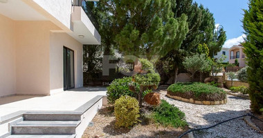 For sale: Three bedroom luxury detached villa with seperate title deed in Aphrodite Hills
