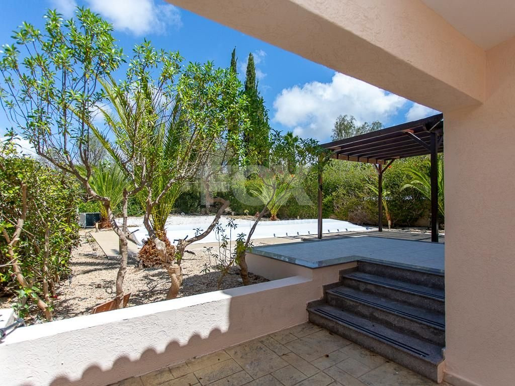 For sale: Three bedroom luxury detached villa with seperate title deed in Aphrodite Hills