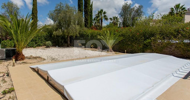 For sale: Three bedroom luxury detached villa with seperate title deed in Aphrodite Hills