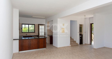 For sale: Three bedroom luxury detached villa with seperate title deed in Aphrodite Hills