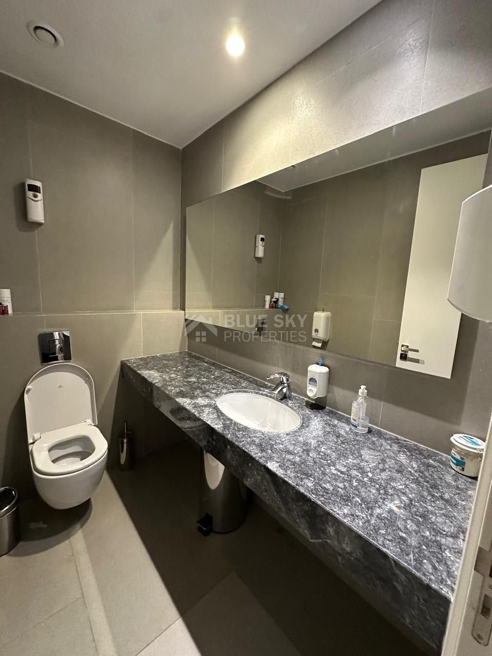 FOR RENT LUXURY OFFICES WITH ROOF TERRACES IN PRIME BUSINESS LOCATION