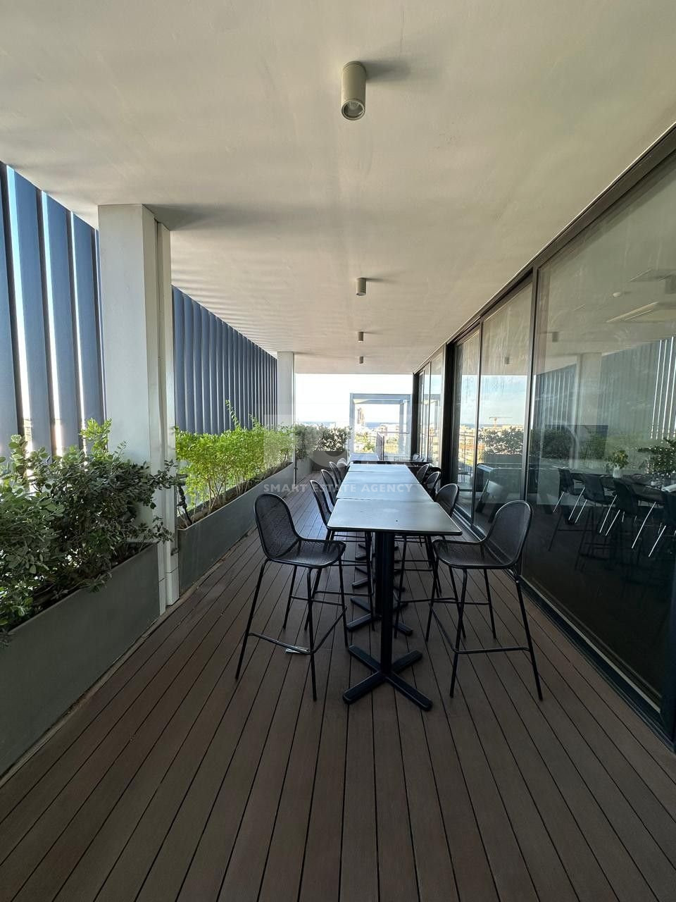 FOR RENT LUXURY OFFICES WITH ROOF TERRACES IN PRIME BUSINESS LOCATION