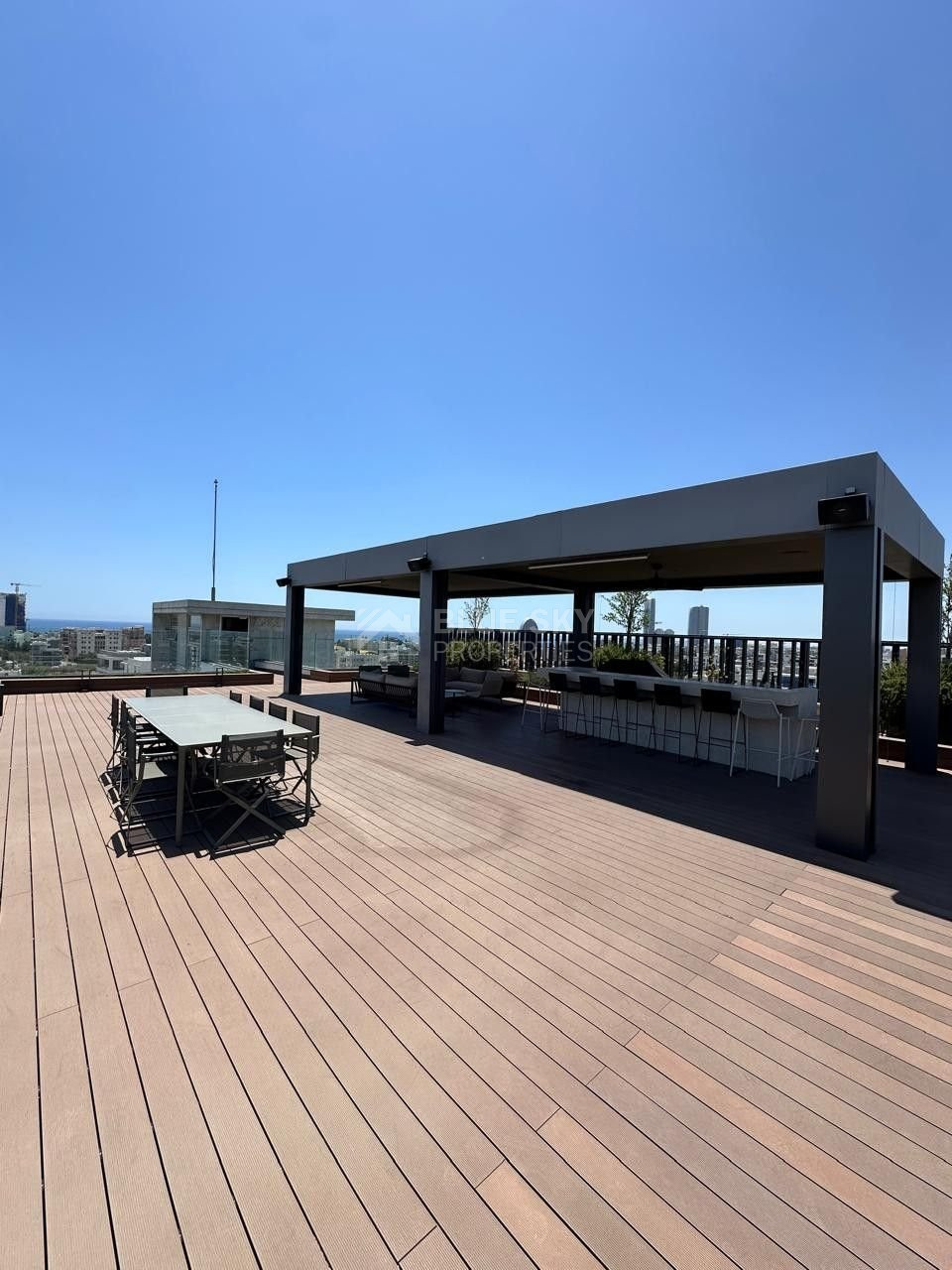FOR RENT LUXURY OFFICES WITH ROOF TERRACES IN PRIME BUSINESS LOCATION