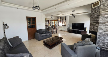 Partially Renovated-Three Bedroom Furnished Semi Detached House For Rent in Agios Spyridonas