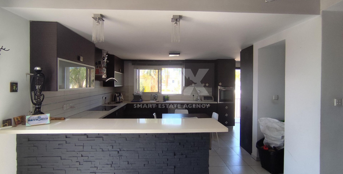 Nice six bedroom detached house in Episkopi for sale, Limassol