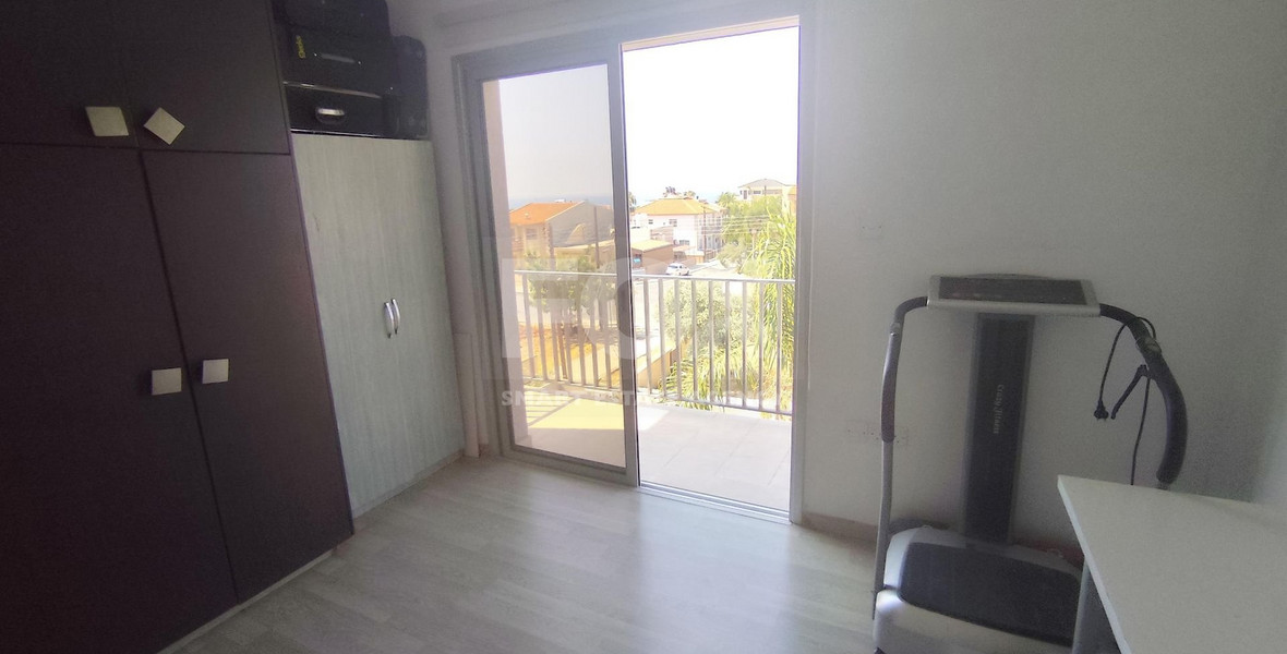Nice six bedroom detached house in Episkopi for sale, Limassol