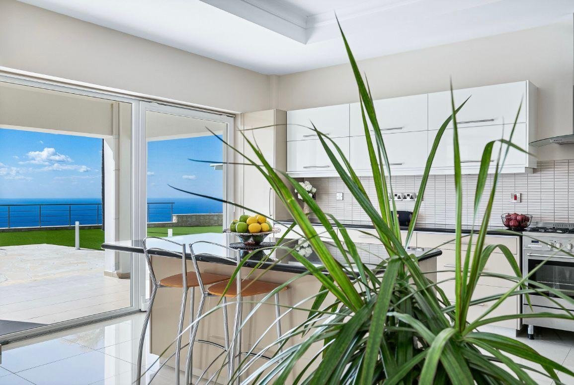 Wohnung 4 Schlafzimmer 334 m² Peyia, Zypern