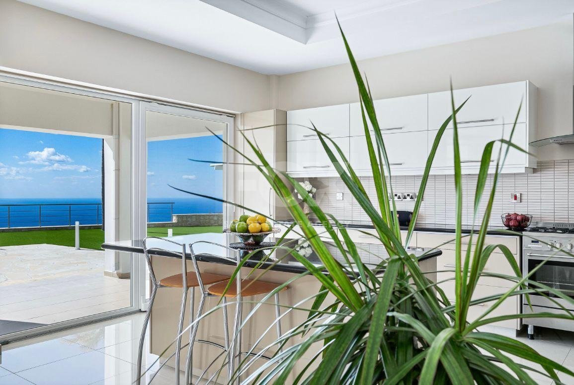 For sale : Breathtaking four-Bedroom Mansion with Panoramic Sea Views | Pegeia, Paphos