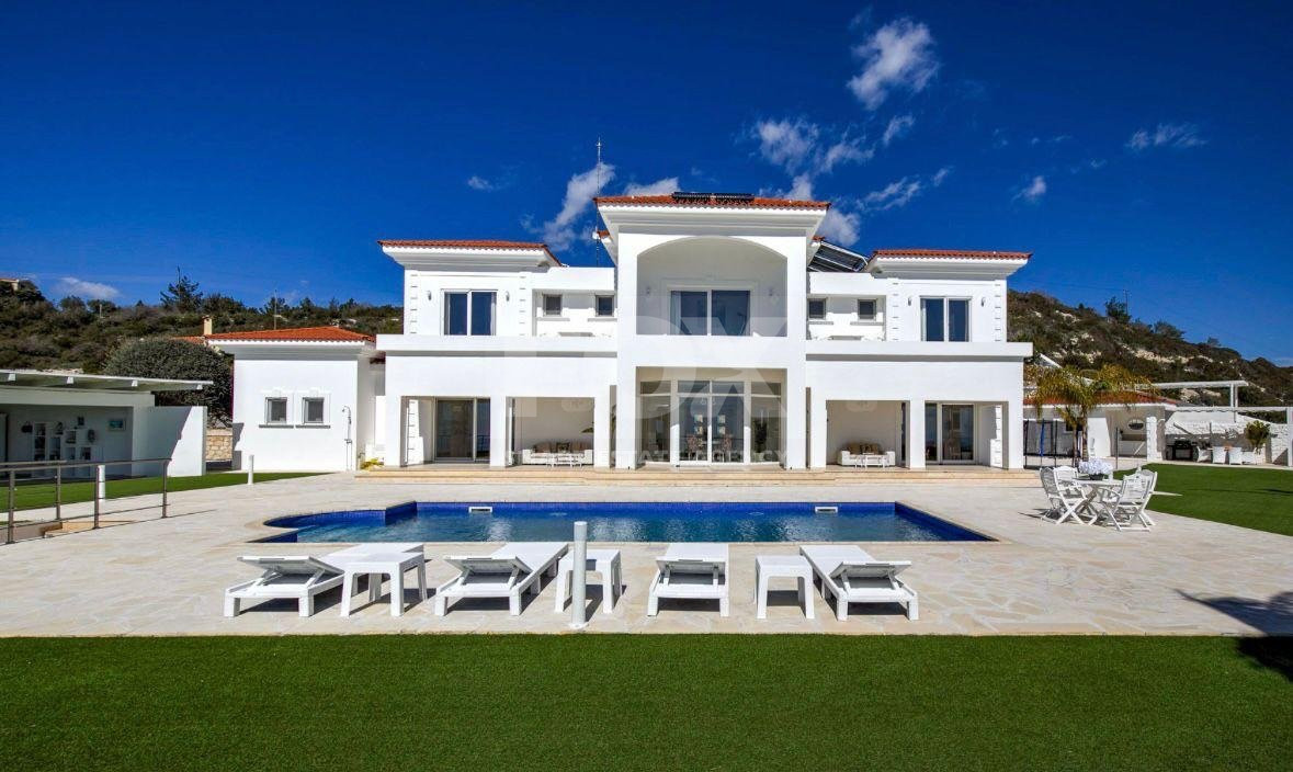 For sale : Breathtaking four-Bedroom Mansion with Panoramic Sea Views | Pegeia, Paphos
