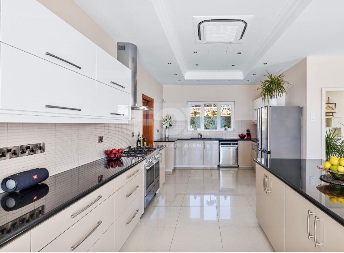 For sale : Breathtaking four-Bedroom Mansion with Panoramic Sea Views | Pegeia, Paphos