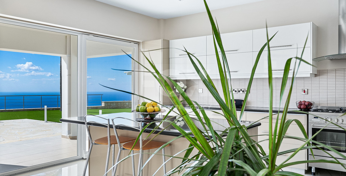 For sale : Breathtaking four-Bedroom Mansion with Panoramic Sea Views | Pegeia, Paphos