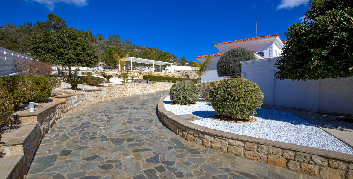 For sale : Breathtaking four-Bedroom Mansion with Panoramic Sea Views | Pegeia, Paphos