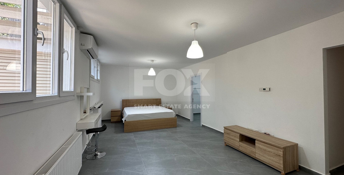RENT: FURNISHED VILLA 5 BEDROOMS WITH SEPARATE GUEST HOUSE AND SEPARATE MAIDS QUARTER IN AGIOS TYCHONAS WITH SWIMMING POOL
