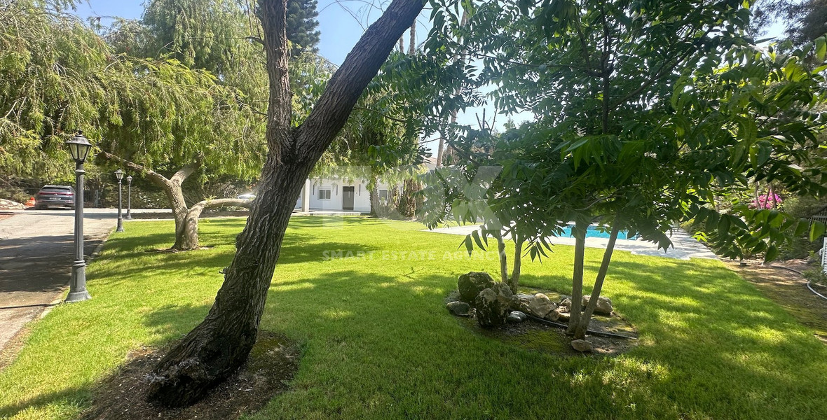 RENT: LUXURY 5 BEDROOM UNFURNISHED VILLA IN THE POTAMOS GERMASOGIA AREA WITH OUTSTANDING GARDENS AND SWIMMING POOL.
