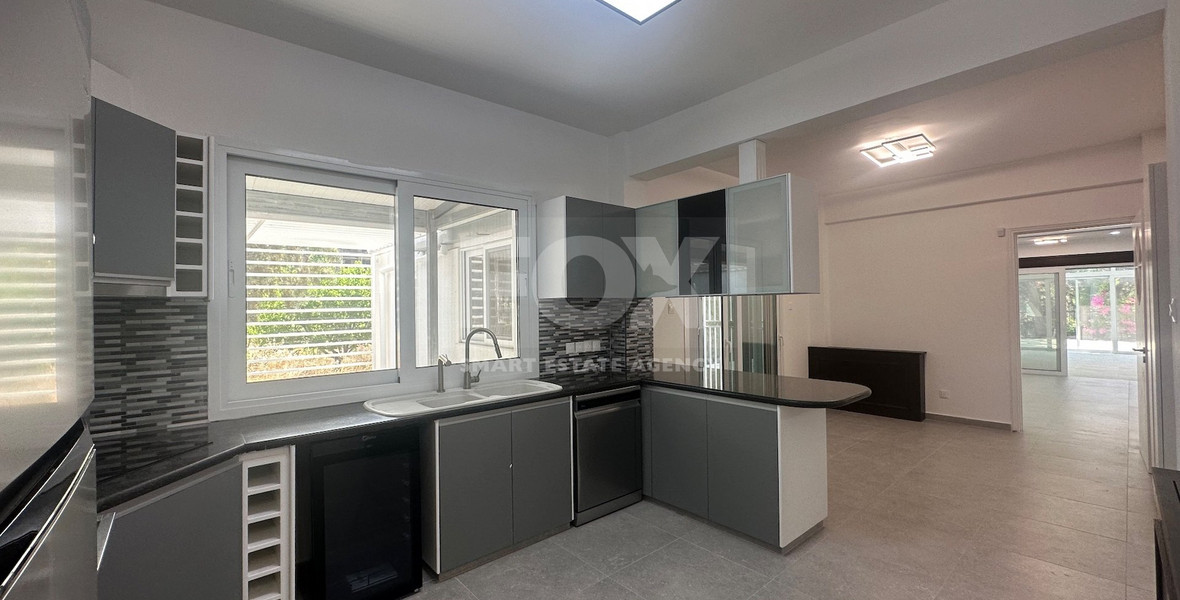 RENT: LUXURY 5 BEDROOM UNFURNISHED VILLA IN THE POTAMOS GERMASOGIA AREA WITH OUTSTANDING GARDENS AND SWIMMING POOL.