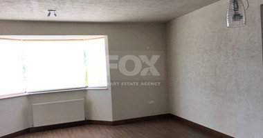 RENT: 5 bedroom Villa unfurnished in Pareklissia with large gardens and swimming pool.