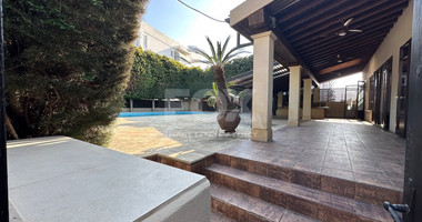 RENT: STUNNING 5 BEDROOM VILLA ON LARGE PLOT WITH SWIMMING POOL - LARGE GARDEN- EXTRA SEPARATE  APARTMENT - CENTRAL LIMASSOL