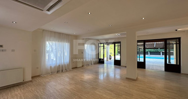RENT: STUNNING 5 BEDROOM VILLA ON LARGE PLOT WITH SWIMMING POOL - LARGE GARDEN- EXTRA SEPARATE  APARTMENT - CENTRAL LIMASSOL