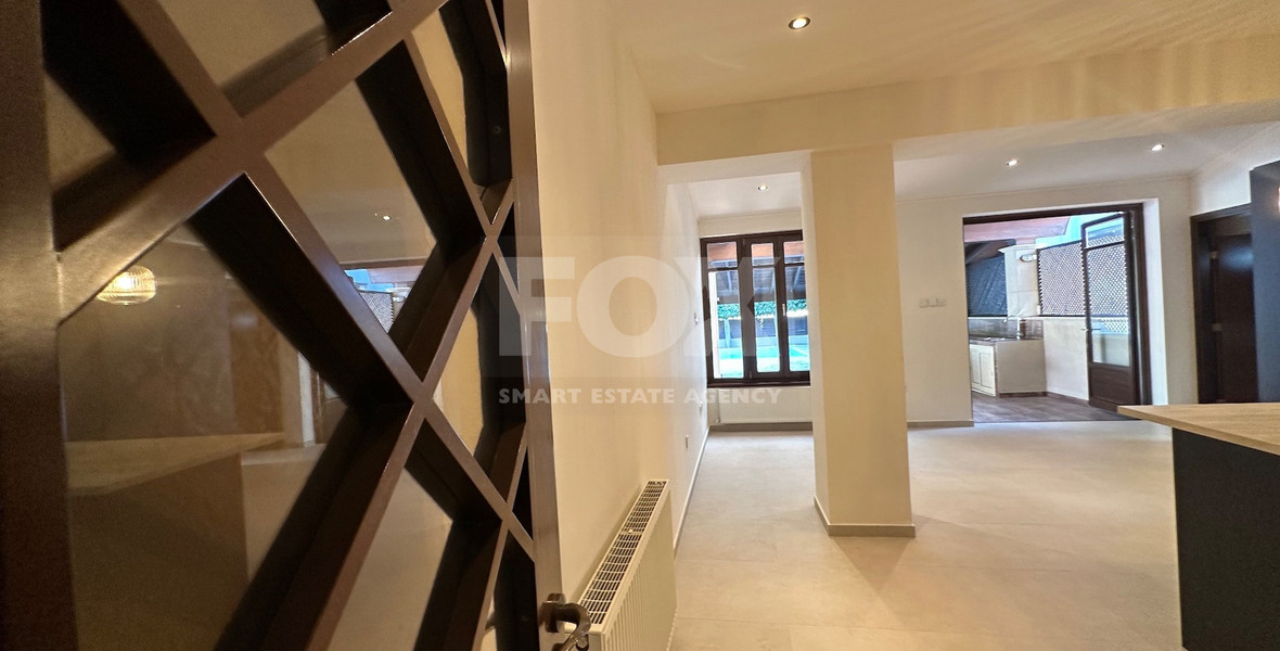 RENT: STUNNING 5 BEDROOM VILLA ON LARGE PLOT WITH SWIMMING POOL - LARGE GARDEN- EXTRA SEPARATE  APARTMENT - CENTRAL LIMASSOL