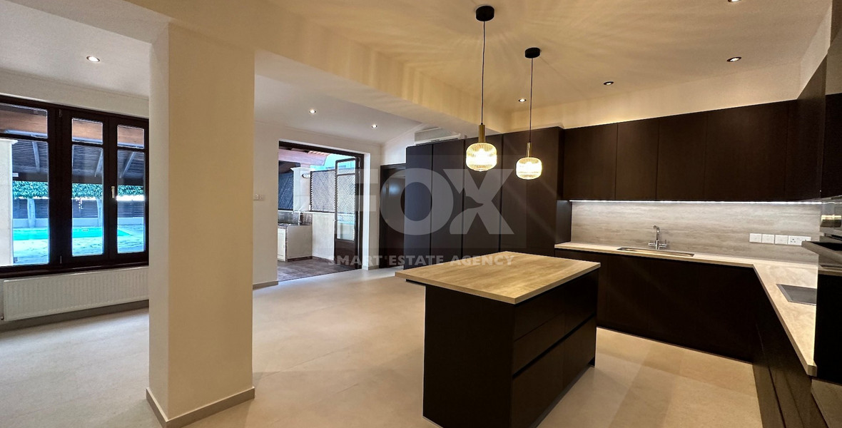 RENT: STUNNING 5 BEDROOM VILLA ON LARGE PLOT WITH SWIMMING POOL - LARGE GARDEN- EXTRA SEPARATE  APARTMENT - CENTRAL LIMASSOL