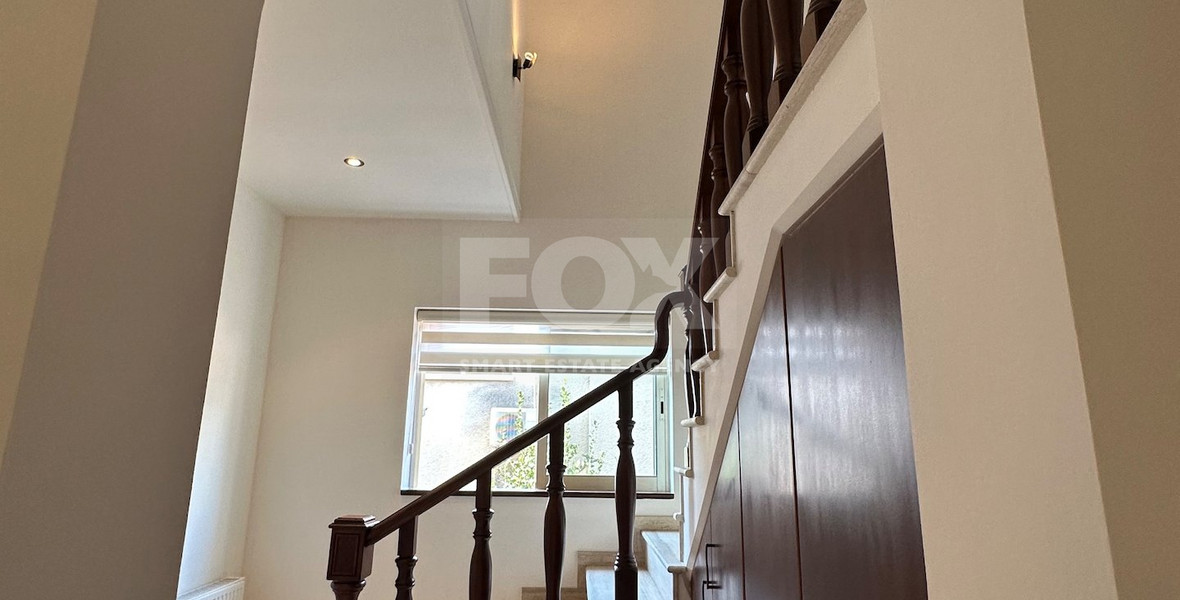 RENT: STUNNING 5 BEDROOM VILLA ON LARGE PLOT WITH SWIMMING POOL - LARGE GARDEN- EXTRA SEPARATE  APARTMENT - CENTRAL LIMASSOL