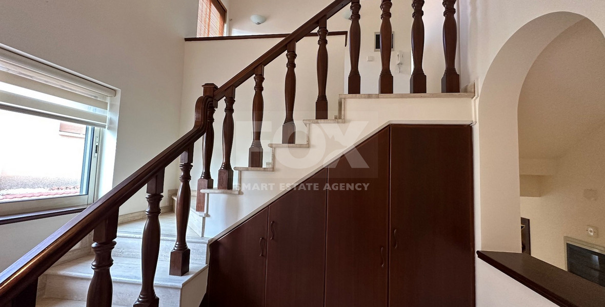 RENT: STUNNING 5 BEDROOM VILLA ON LARGE PLOT WITH SWIMMING POOL - LARGE GARDEN- EXTRA SEPARATE  APARTMENT - CENTRAL LIMASSOL