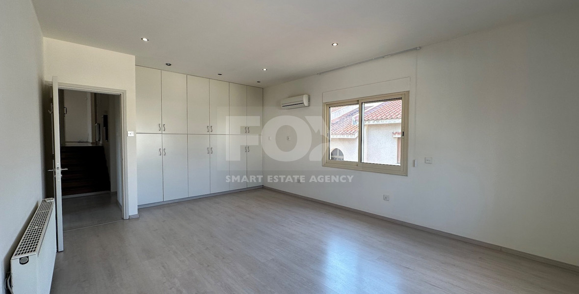 RENT: STUNNING 5 BEDROOM VILLA ON LARGE PLOT WITH SWIMMING POOL - LARGE GARDEN- EXTRA SEPARATE  APARTMENT - CENTRAL LIMASSOL