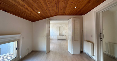 RENT: STUNNING 5 BEDROOM VILLA ON LARGE PLOT WITH SWIMMING POOL - LARGE GARDEN- EXTRA SEPARATE  APARTMENT - CENTRAL LIMASSOL