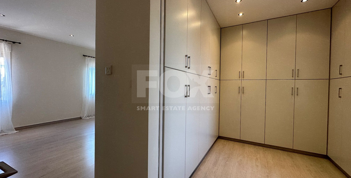 RENT: STUNNING 5 BEDROOM VILLA ON LARGE PLOT WITH SWIMMING POOL - LARGE GARDEN- EXTRA SEPARATE  APARTMENT - CENTRAL LIMASSOL