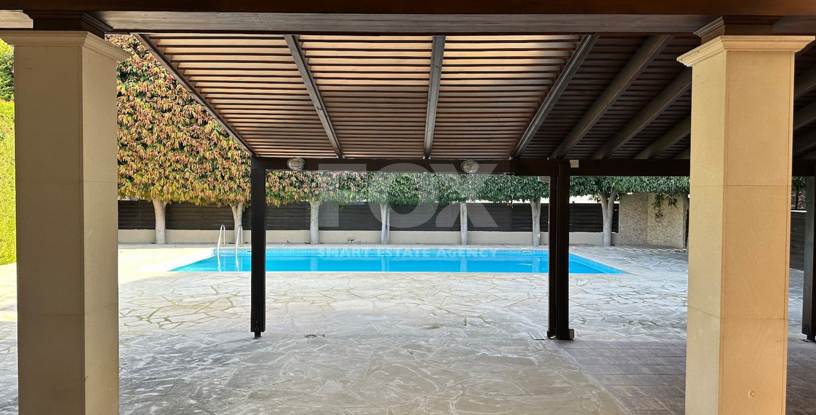 RENT: STUNNING 5 BEDROOM VILLA ON LARGE PLOT WITH SWIMMING POOL - LARGE GARDEN- EXTRA SEPARATE  APARTMENT - CENTRAL LIMASSOL