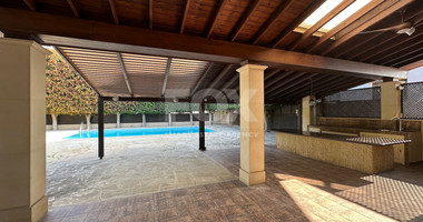 RENT: STUNNING 5 BEDROOM VILLA ON LARGE PLOT WITH SWIMMING POOL - LARGE GARDEN- EXTRA SEPARATE  APARTMENT - CENTRAL LIMASSOL