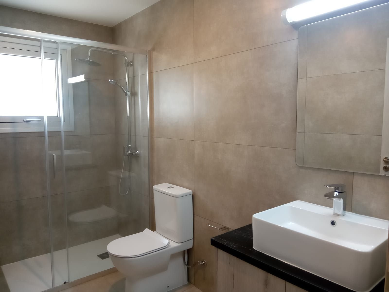 Mieszkanie 2 pokoi 70 m² w Limassol, Cypr