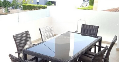 Two bedroom apartment for rent near the seafront, Potamos Germasogeia