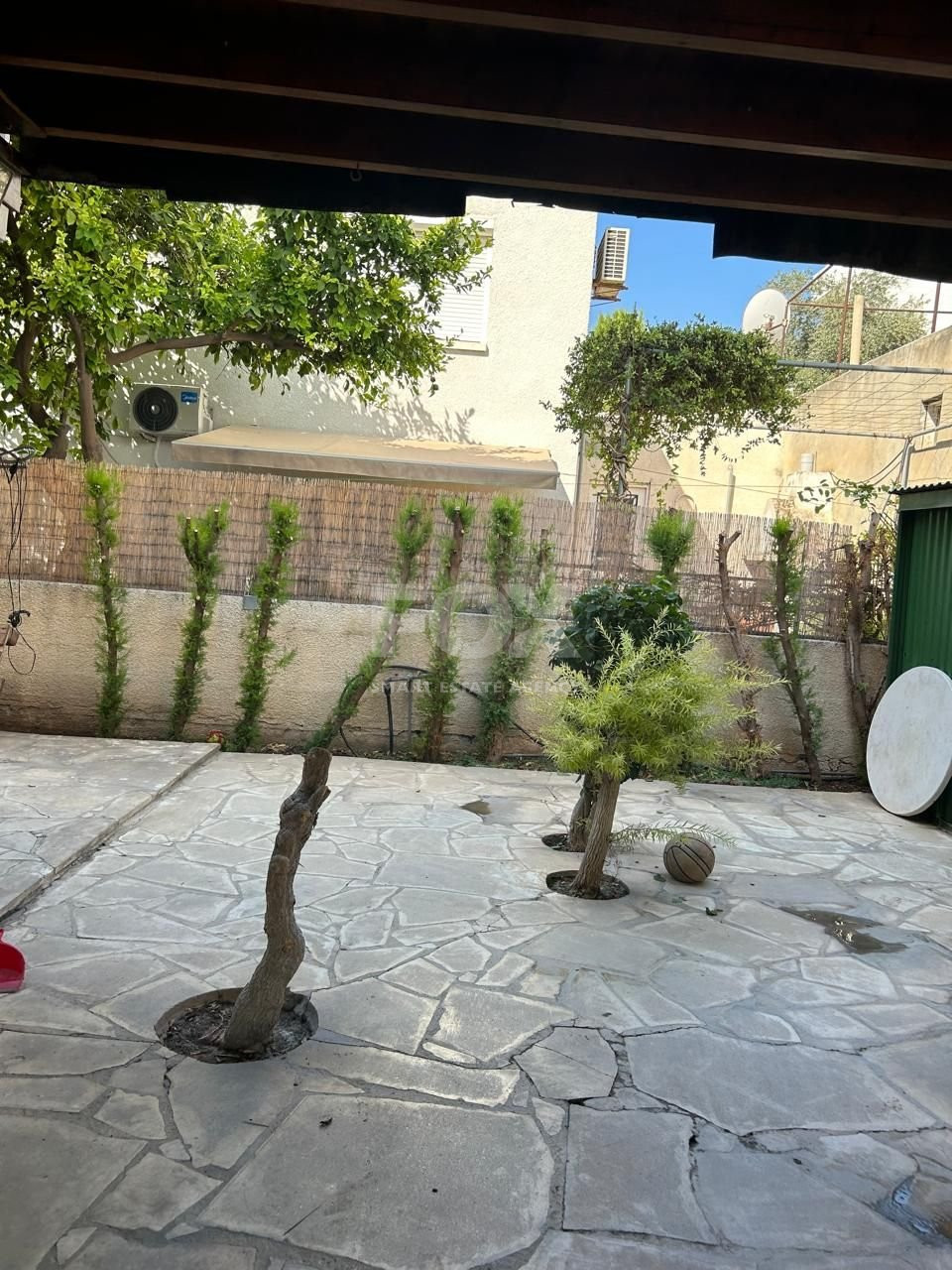 Three bedroom apartment for rent in Chalkoutsa, Limassol